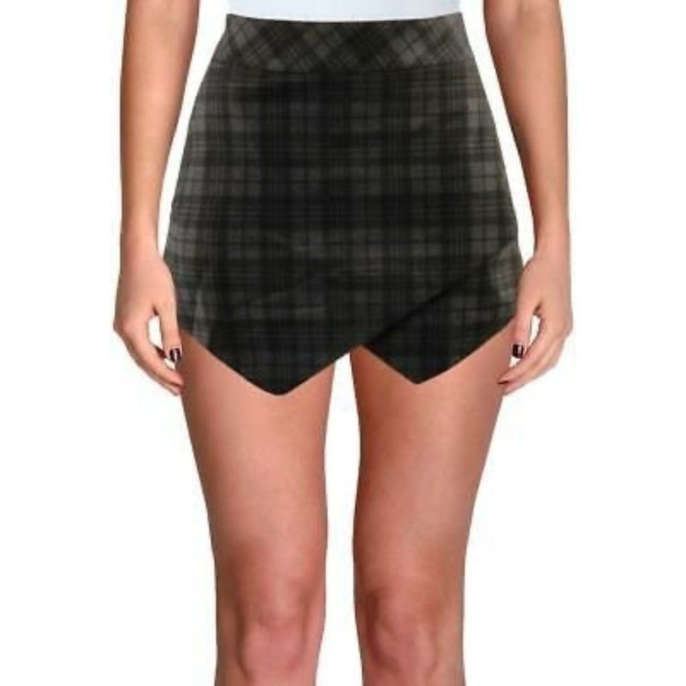 AQUA Gray Plaid Envelope Hem Skort Size S